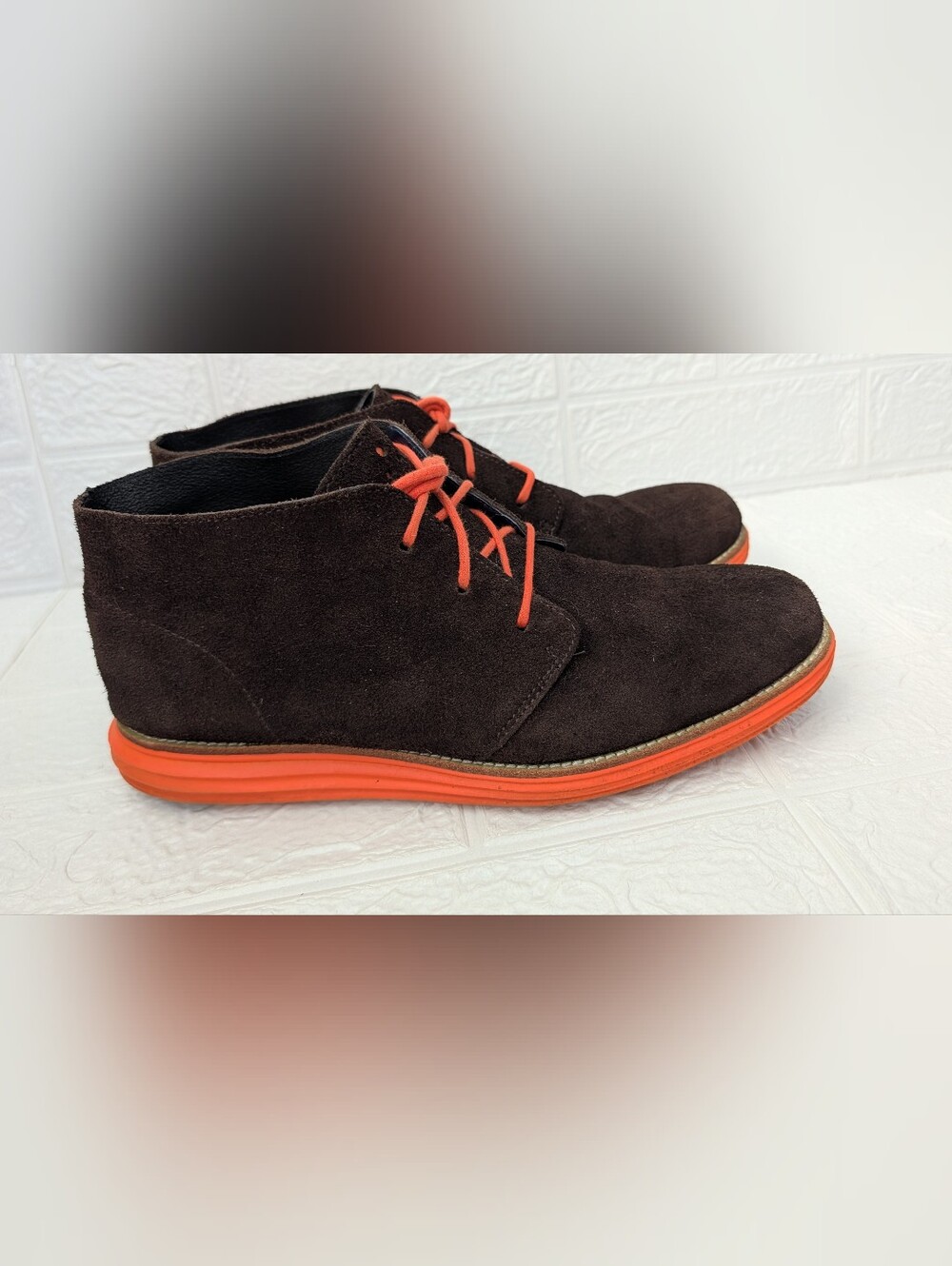 Cole Haan Brown Suede Chukka Boots with Orange Accents Mens Sz 10.5